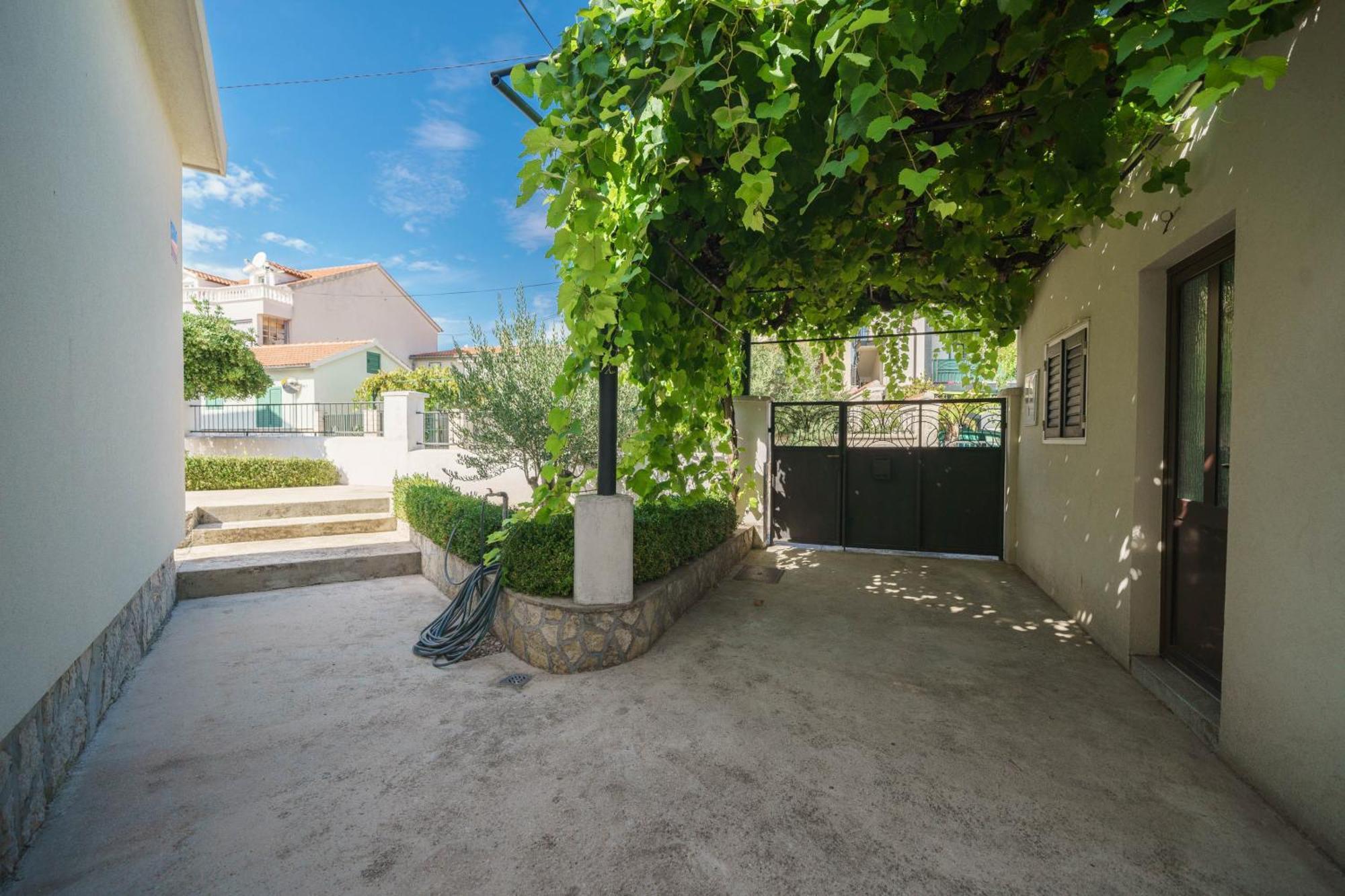 Holiday Home Oliva Vodice Exterior foto